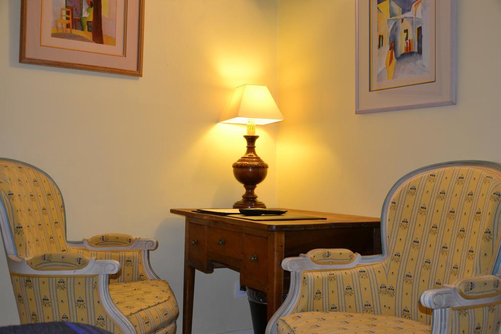Hotellerie De L'Esplanade Rians  Oda fotoğraf