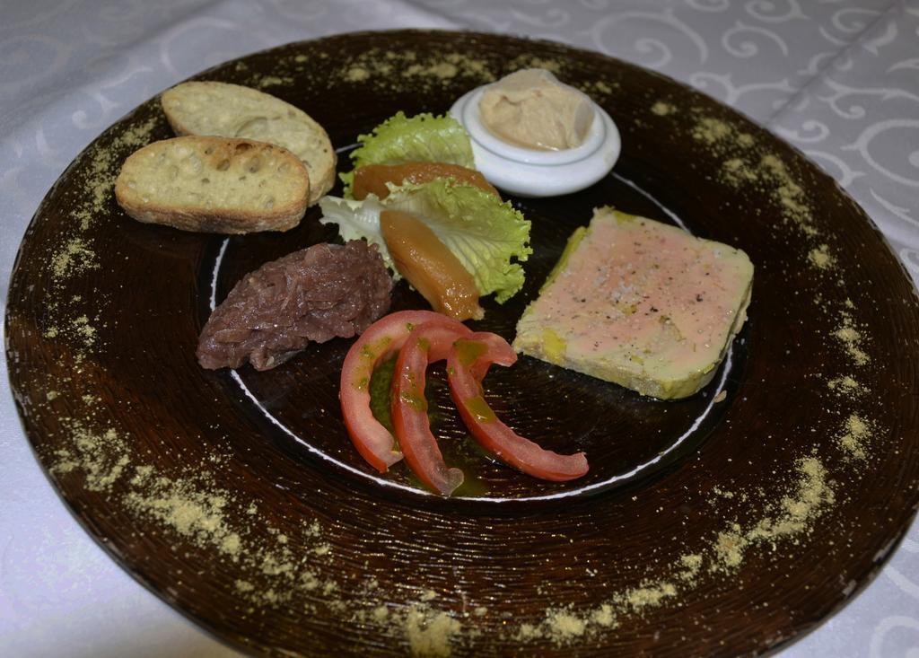 Hotellerie De L'Esplanade Rians  Dış mekan fotoğraf