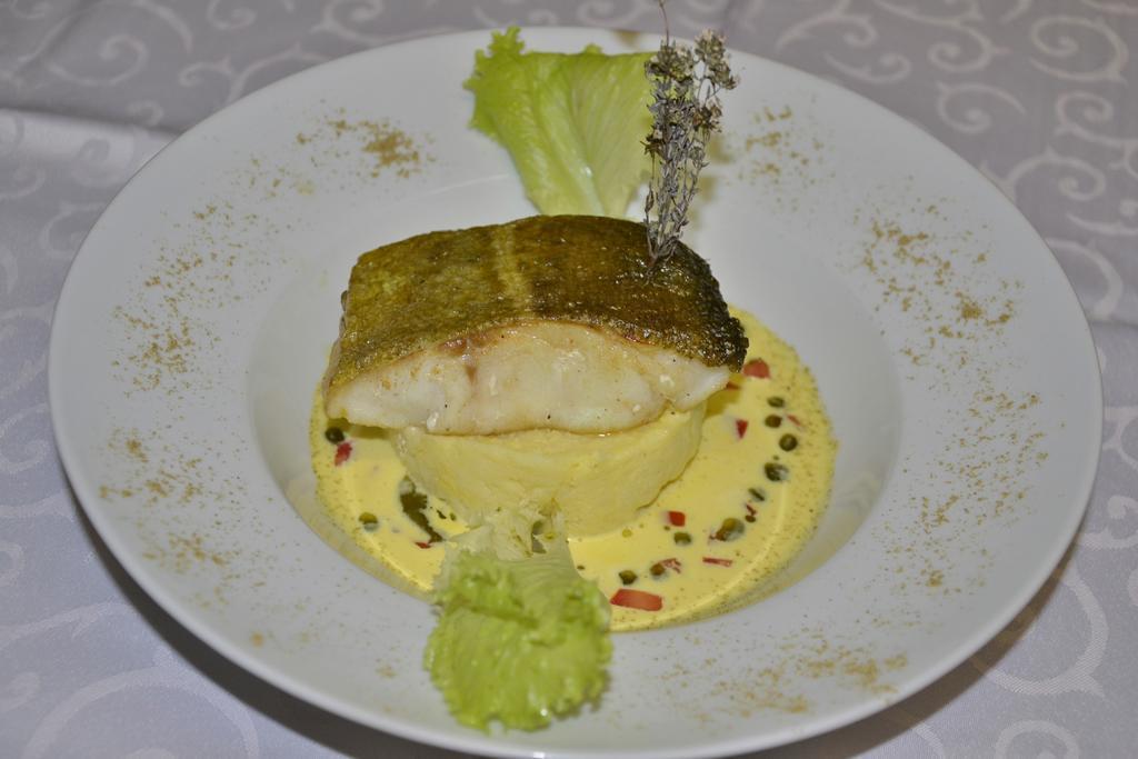 Hotellerie De L'Esplanade Rians  Dış mekan fotoğraf
