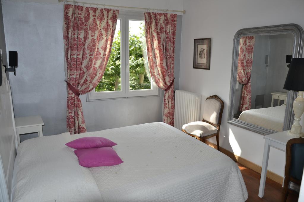 Hotellerie De L'Esplanade Rians  Oda fotoğraf
