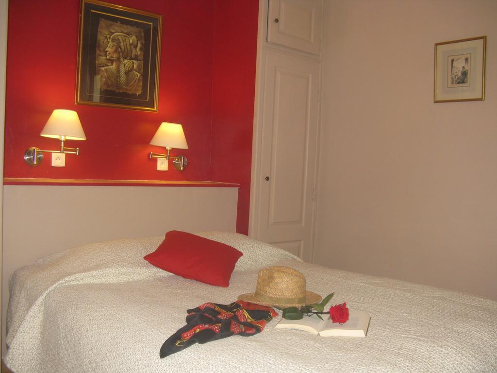 Hotellerie De L'Esplanade Rians  Dış mekan fotoğraf